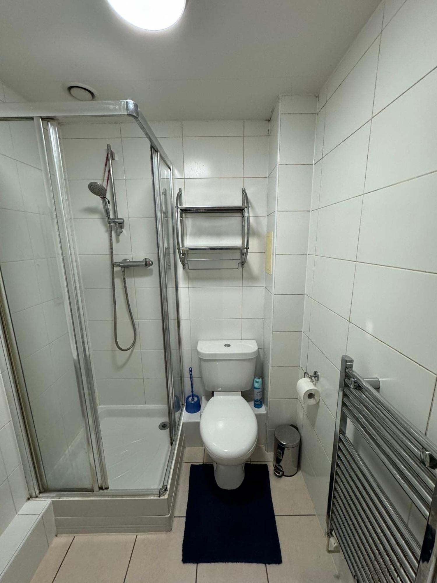 London Gateway Get-away Homestay Hounslow